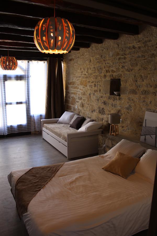 Bed and Breakfast A La Croisee Des Vallees Фижак Экстерьер фото